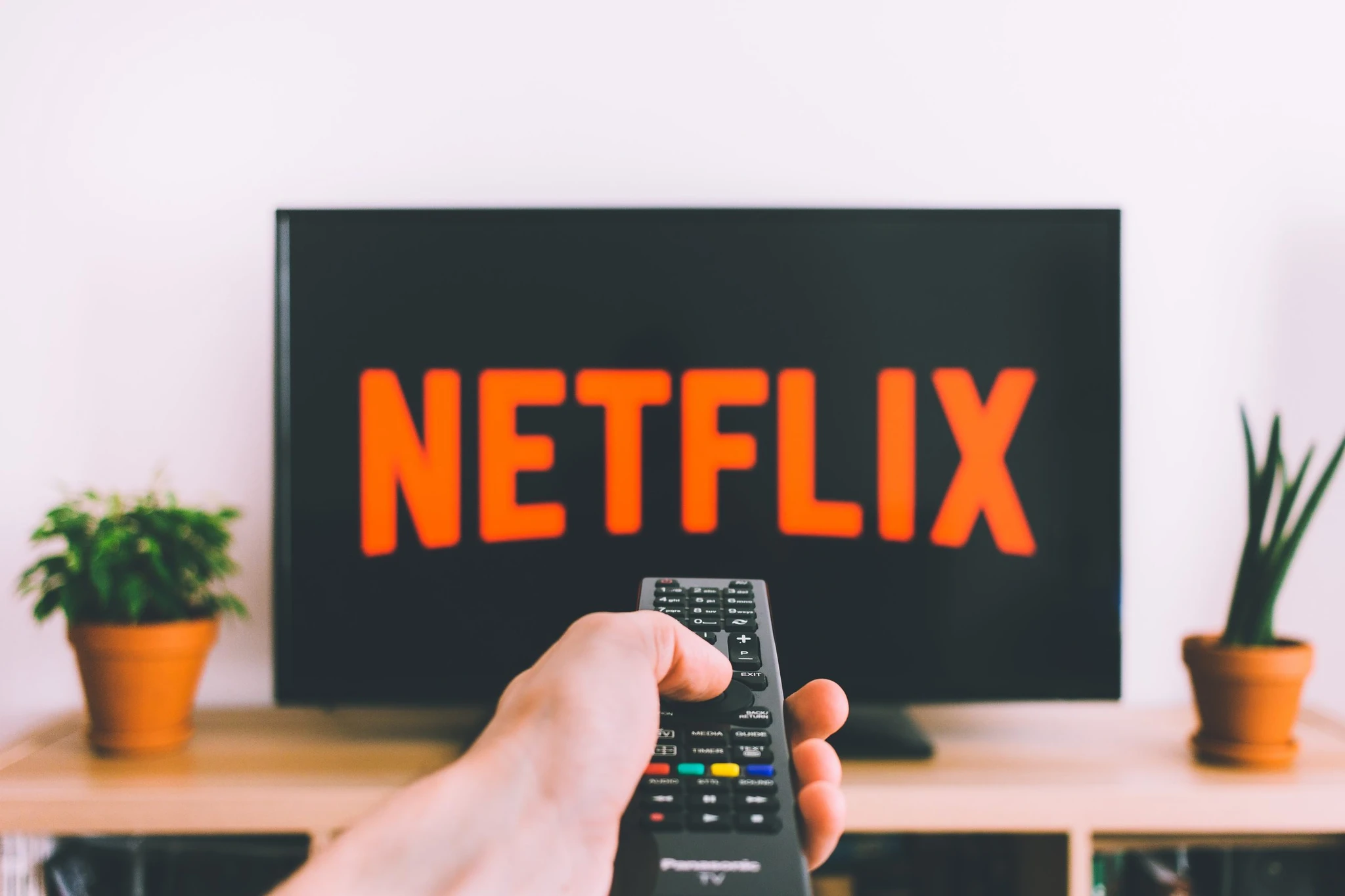 10 Lighthearted TV Shows to Binge this Quarantine Season
